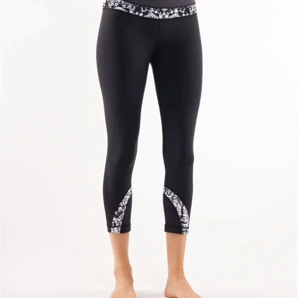 lululemon athletica Pants - Lululemon Black and White Women's Leggings